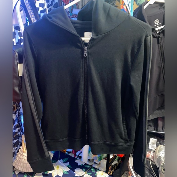 OFFLINE BY AERIE FULL ZIP BLACK HOODIE - Picture 1 of 9